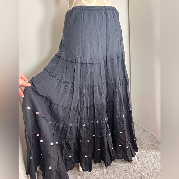 Dresses & Skirts - Super on trend vintage Y2K low waist tiered skirt